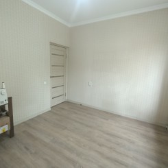 Продам трех комнатную квартиру Жетысу-2