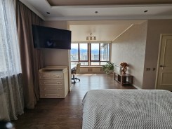 3-комнатная квартира в Золотом квадрате с лучшим панорамным видом на горы
