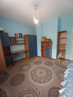 Продажа двухкомнатной квартиры в мкр Кокжиек
